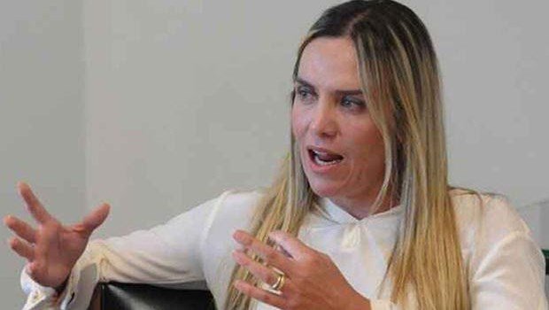 Celina-leao.jpg
