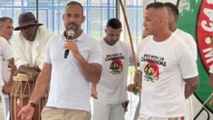 Governo-do-DF-reforca-apoio-a-capoeira-na-celebracao-dos-40-anos-do-Grupo-Senzala-696x391.jpeg